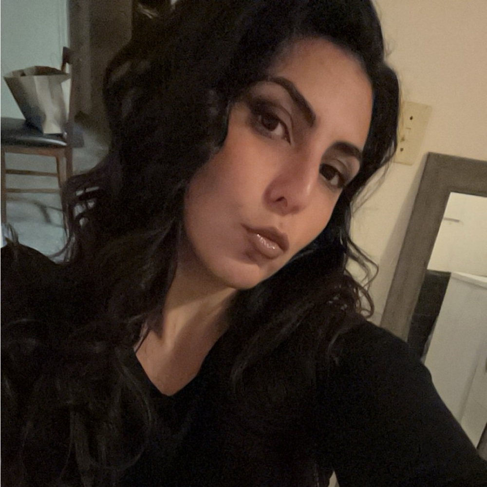Meet your Posher, Haya